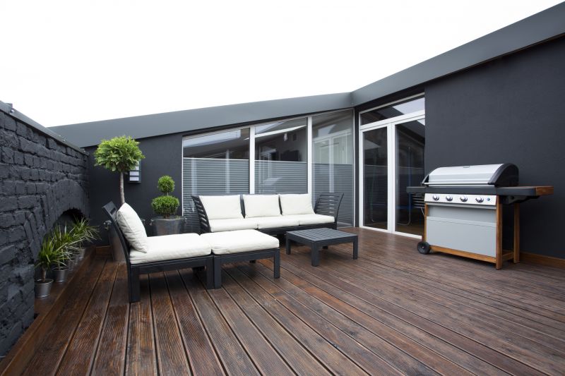 Modern Deck Design